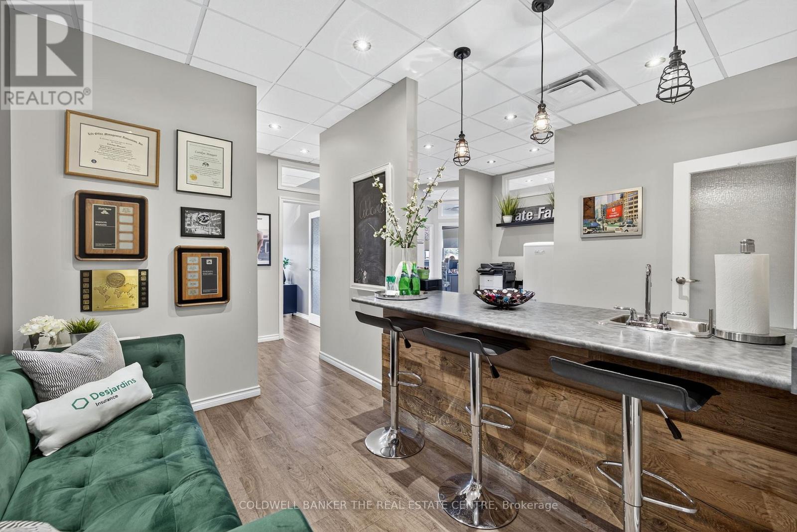 201 - 15 Harwood Avenue S, Ajax, Ontario  L1S 2B9 - Photo 6 - E12850098