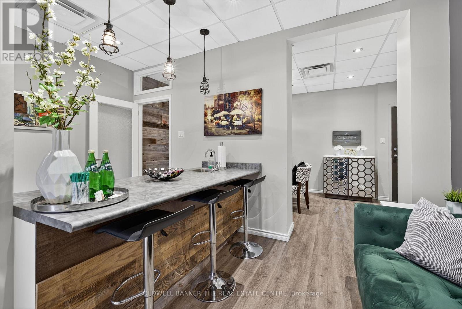 201 - 15 Harwood Avenue S, Ajax, Ontario  L1S 2B9 - Photo 7 - E12850098