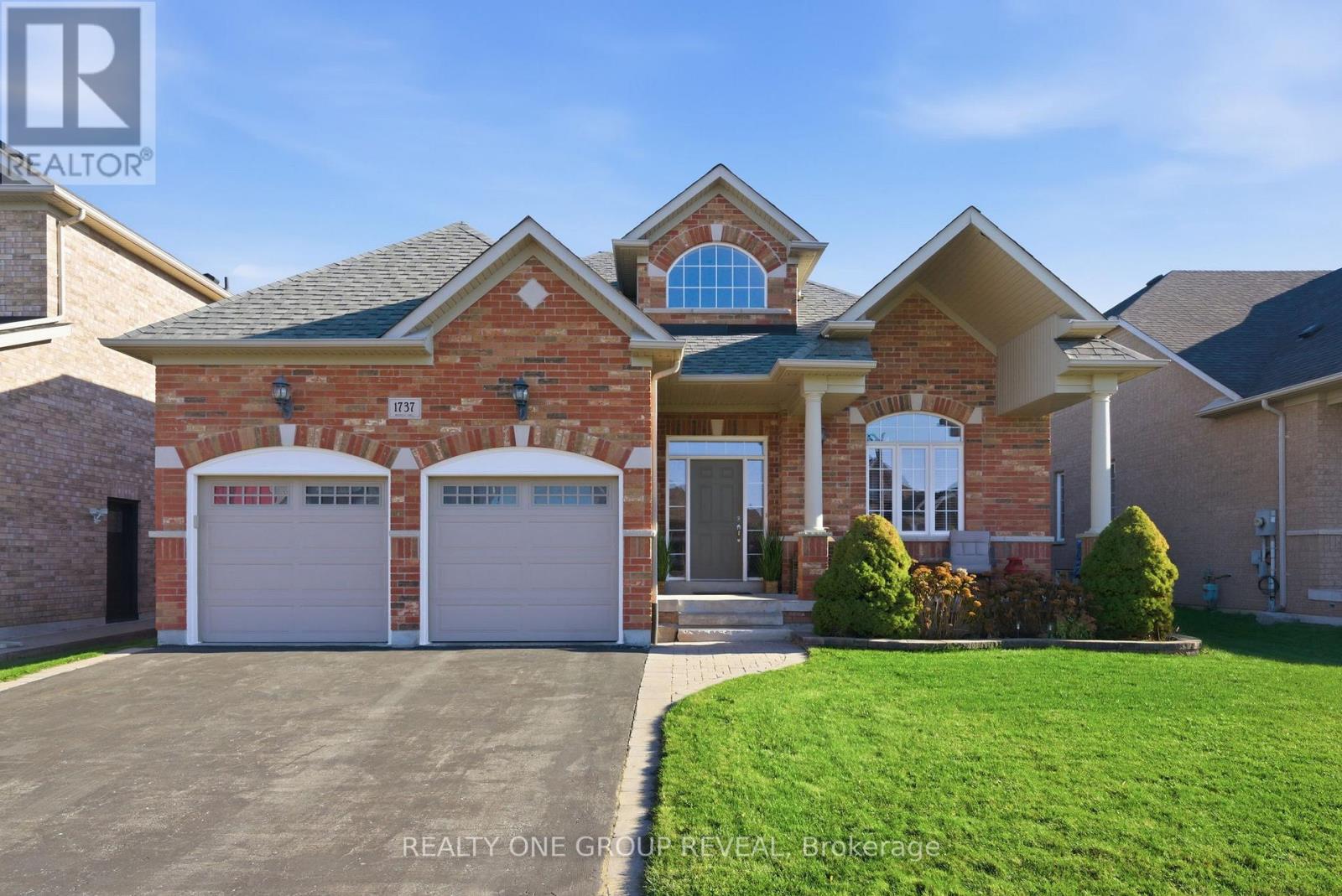 1737 CLEARBROOK DRIVE, Oshawa, Ontario