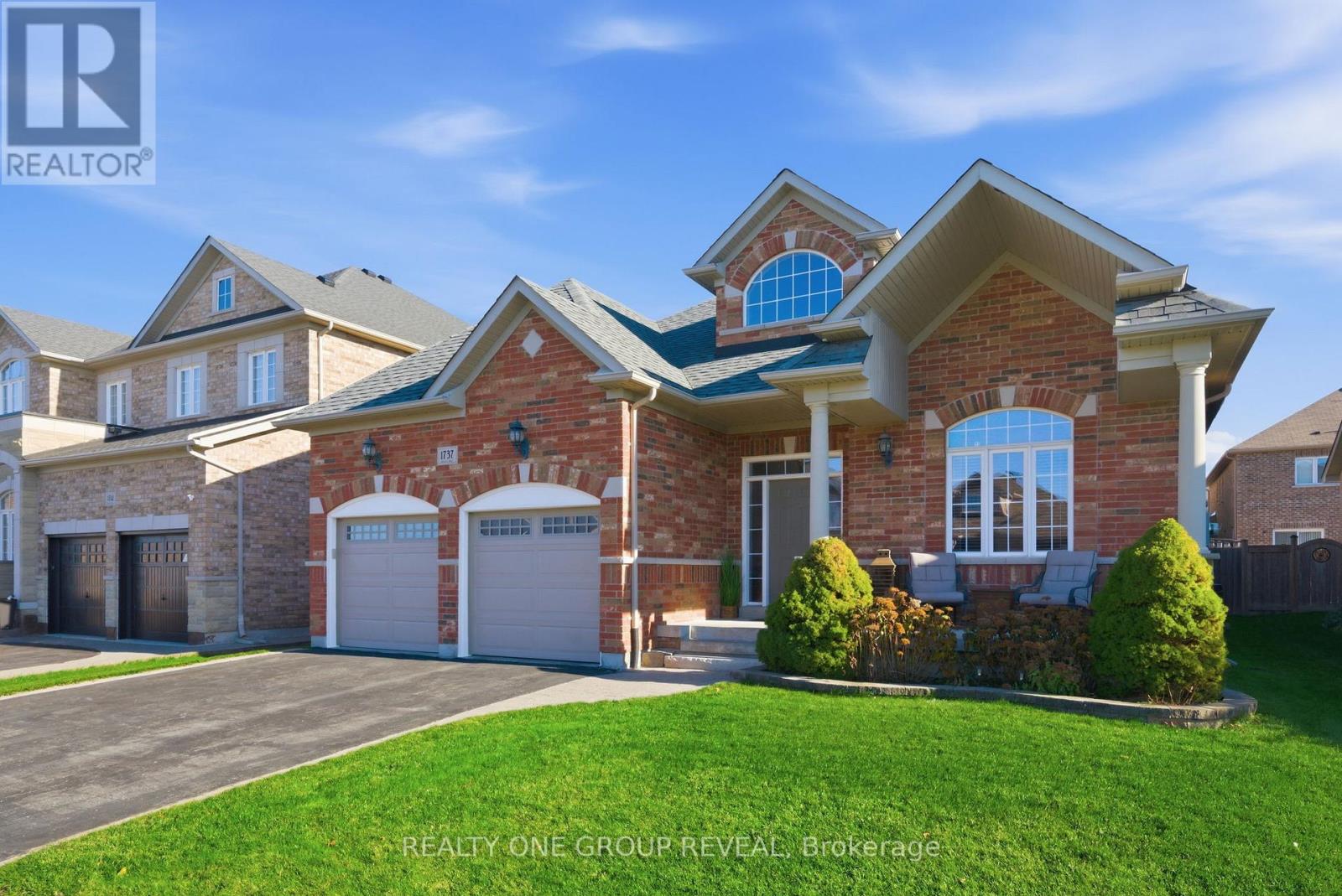 1737 Clearbrook Drive, Oshawa, Ontario  L1K 0C3 - Photo 3 - E12850110