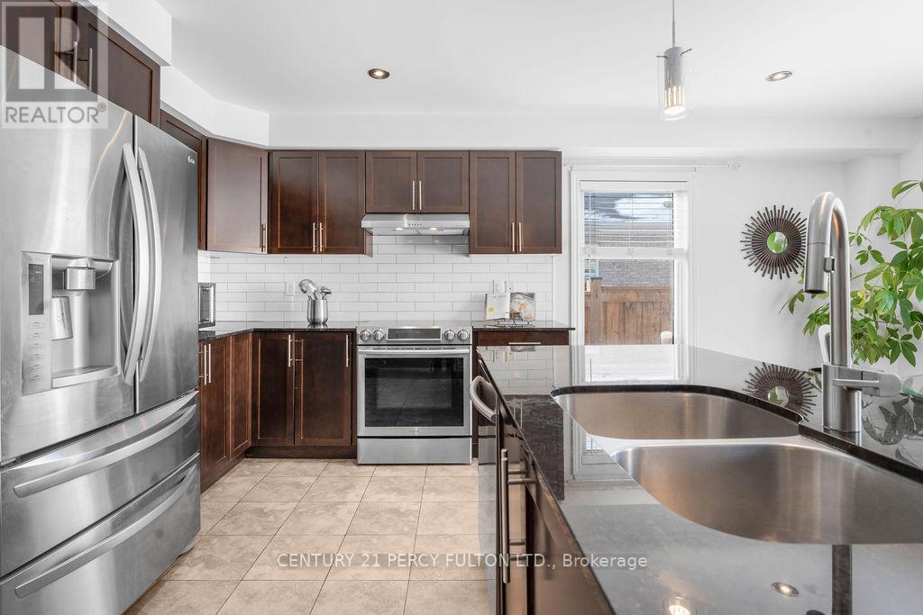 50 Robb Lane, Clarington, Ontario  L1C 3K2 - Photo 3 - E12850138