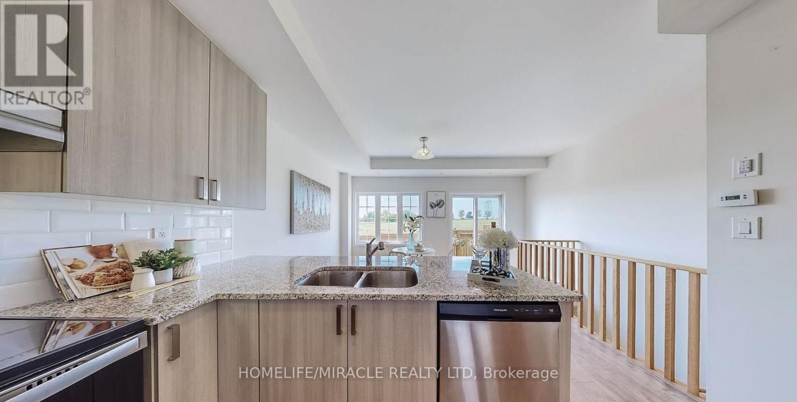 41 - 2695 Magdalen Path, Oshawa, Ontario  L1L 0R6 - Photo 7 - E12850148