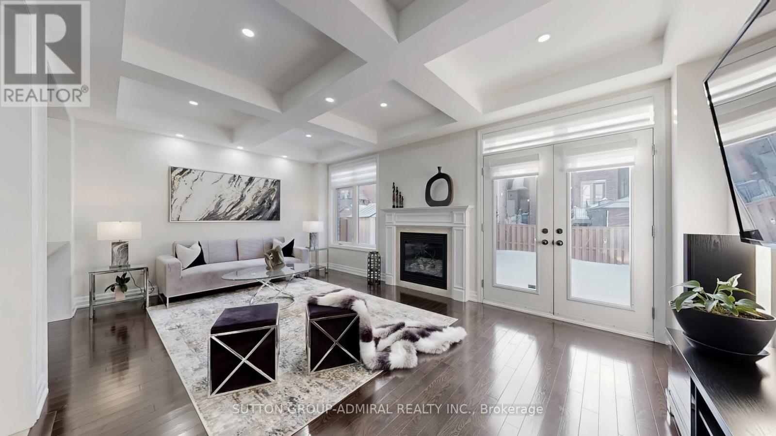 87 Robert Berry Crescent, King, Ontario  L7B 0M6 - Photo 2 - N12849910