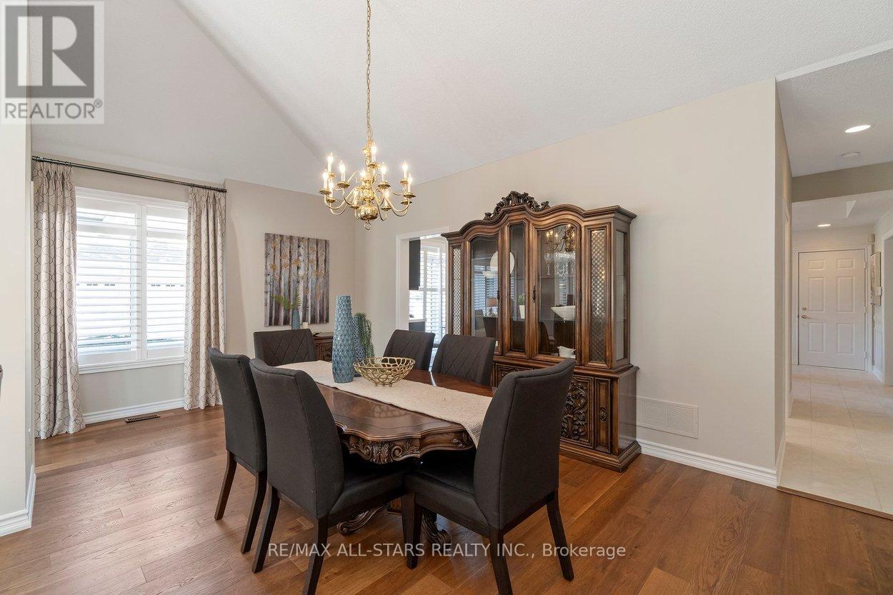 1 Christina Falls Way, Markham, Ontario  L6E 1B4 - Photo 12 - N12849934