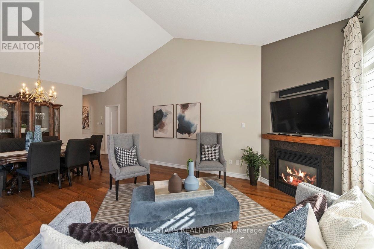 1 Christina Falls Way, Markham, Ontario  L6E 1B4 - Photo 18 - N12849934