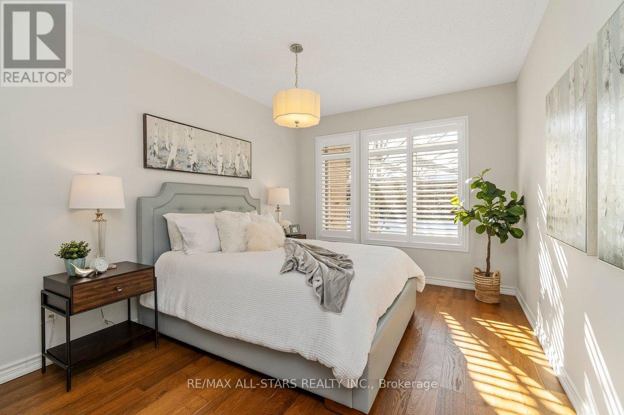 1 Christina Falls Way, Markham, Ontario  L6E 1B4 - Photo 19 - N12849934