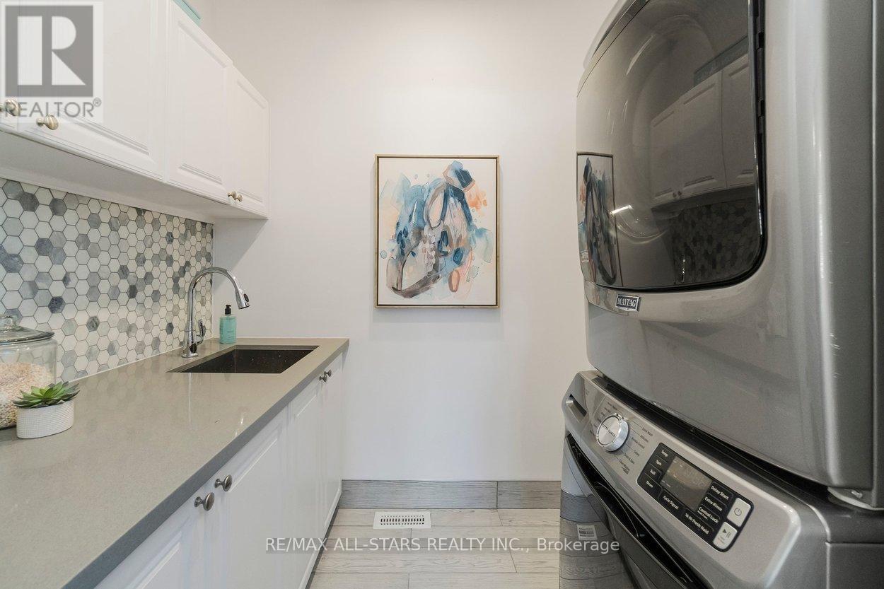 1 Christina Falls Way, Markham, Ontario  L6E 1B4 - Photo 28 - N12849934