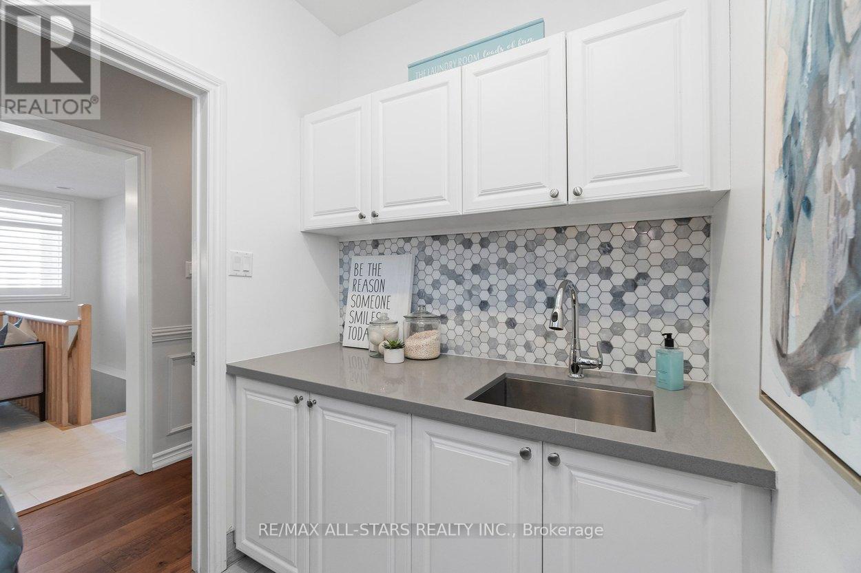 1 Christina Falls Way, Markham, Ontario  L6E 1B4 - Photo 29 - N12849934