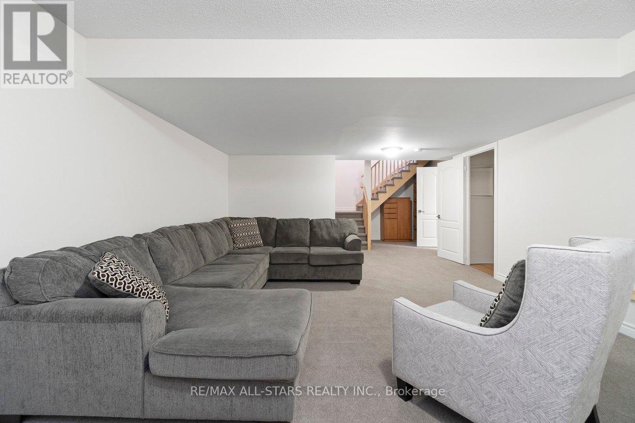 1 Christina Falls Way, Markham, Ontario  L6E 1B4 - Photo 31 - N12849934