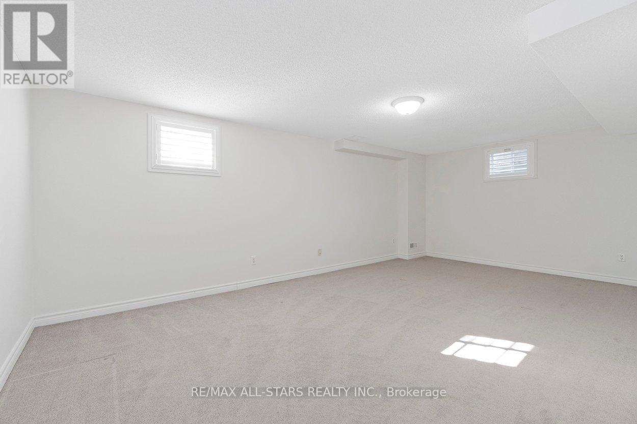 1 Christina Falls Way, Markham, Ontario  L6E 1B4 - Photo 32 - N12849934