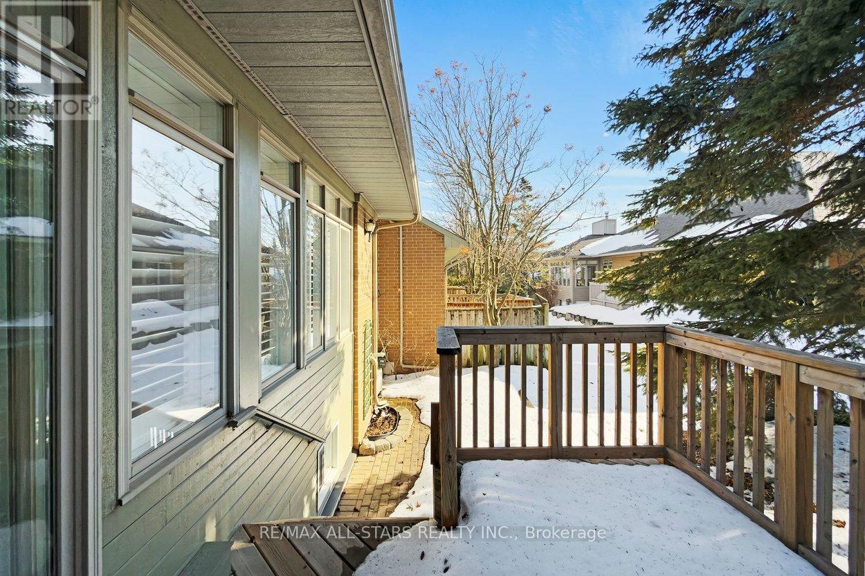 1 Christina Falls Way, Markham, Ontario  L6E 1B4 - Photo 36 - N12849934