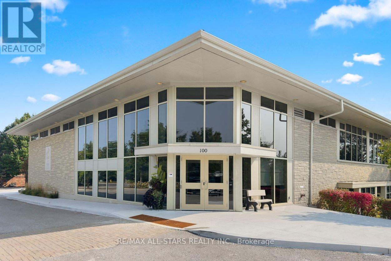 1 Christina Falls Way, Markham, Ontario  L6E 1B4 - Photo 41 - N12849934