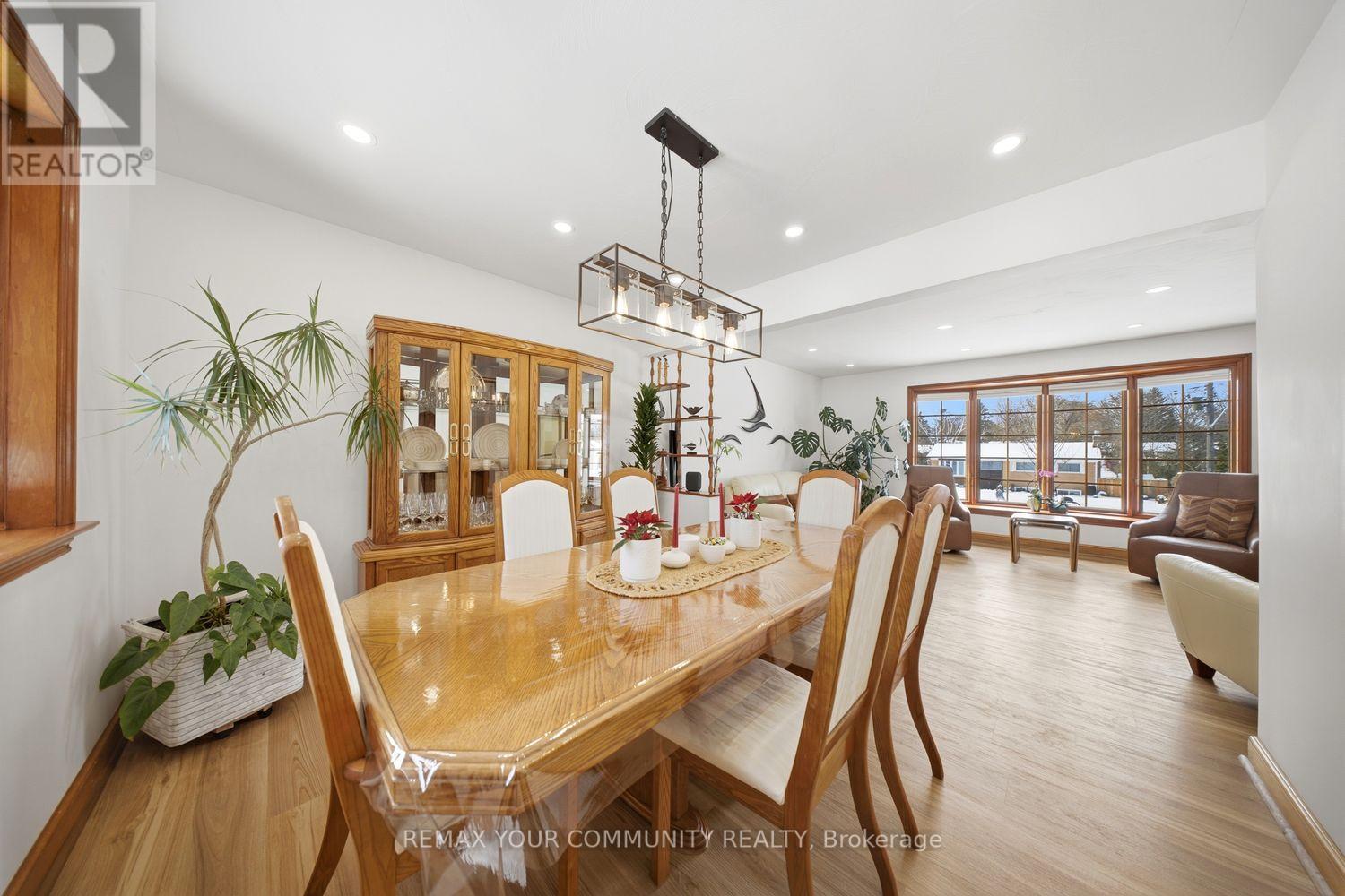 233 East Street, East Gwillimbury, Ontario  L9N 1K8 - Photo 13 - N12849936