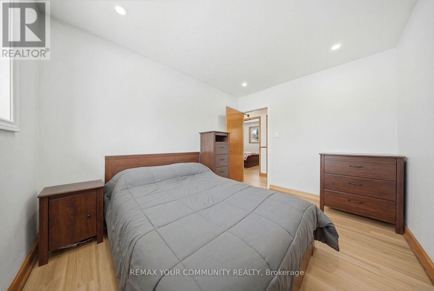 233 East Street, East Gwillimbury, Ontario  L9N 1K8 - Photo 22 - N12849936