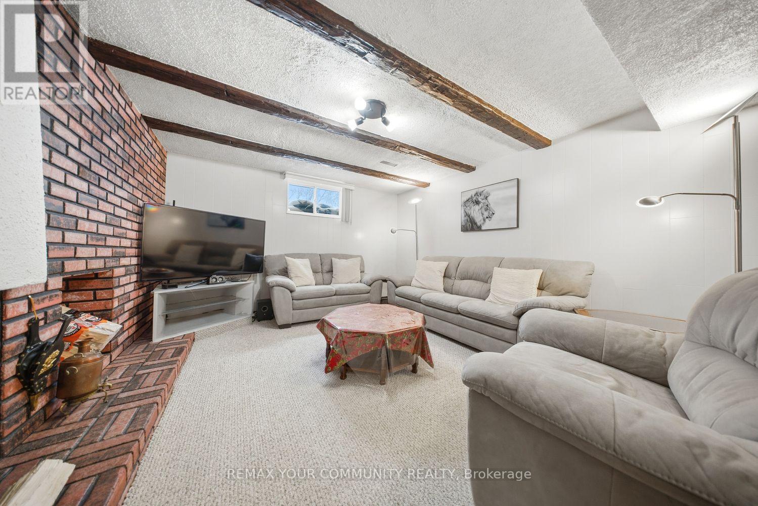 233 East Street, East Gwillimbury, Ontario  L9N 1K8 - Photo 35 - N12849936