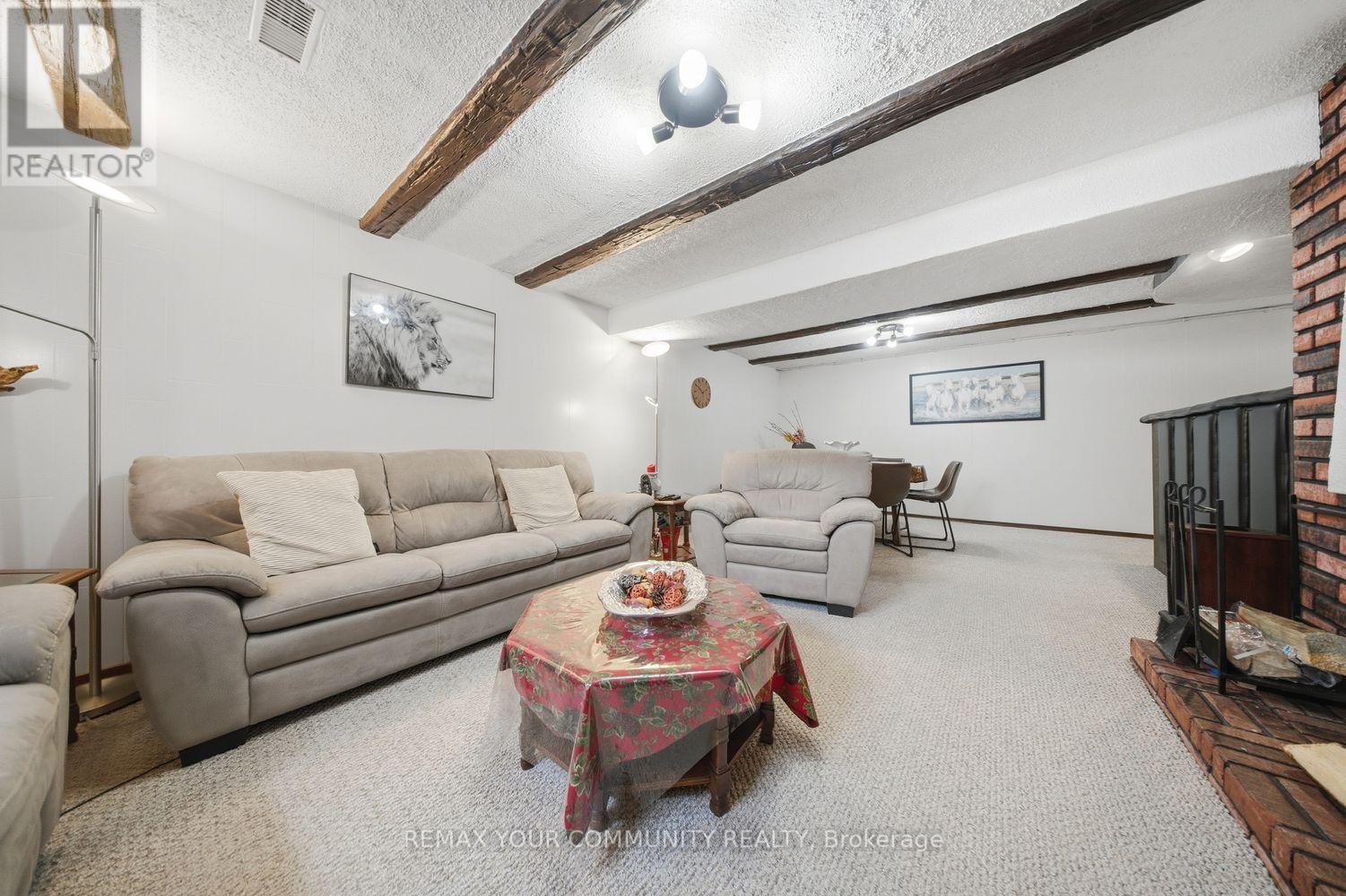 233 East Street, East Gwillimbury, Ontario  L9N 1K8 - Photo 37 - N12849936