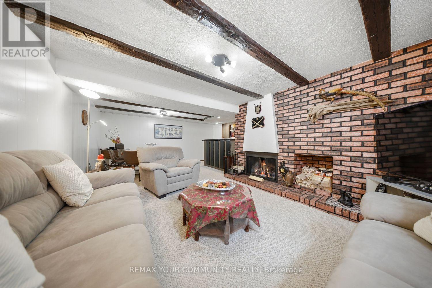 233 East Street, East Gwillimbury, Ontario  L9N 1K8 - Photo 38 - N12849936