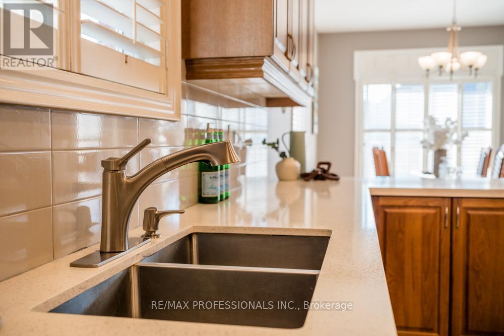 48 Pieta Place, Vaughan, Ontario  L4H 3G2 - Photo 14 - N12850016