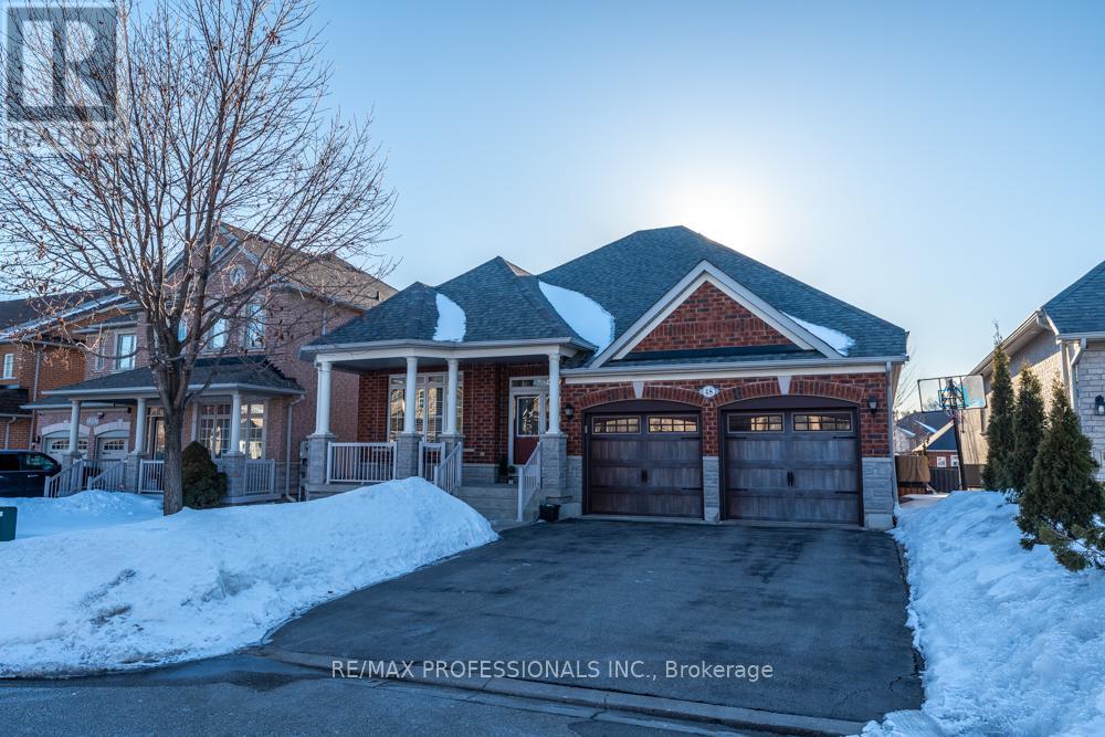48 Pieta Place, Vaughan, Ontario  L4H 3G2 - Photo 2 - N12850016