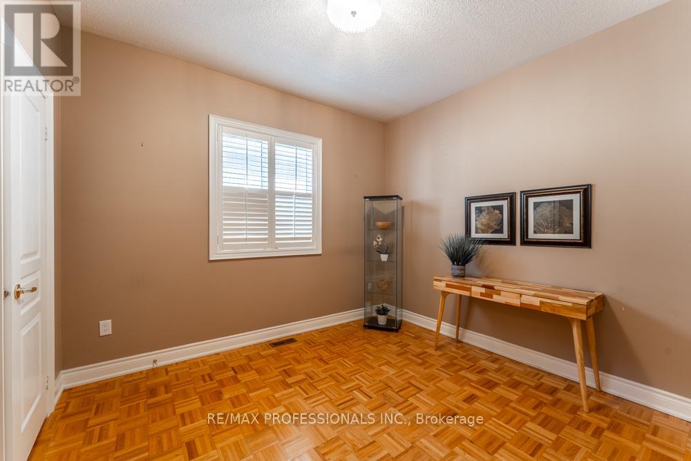 48 Pieta Place, Vaughan, Ontario  L4H 3G2 - Photo 23 - N12850016