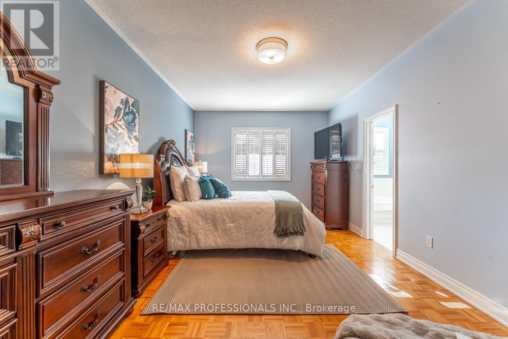 48 Pieta Place, Vaughan, Ontario  L4H 3G2 - Photo 29 - N12850016