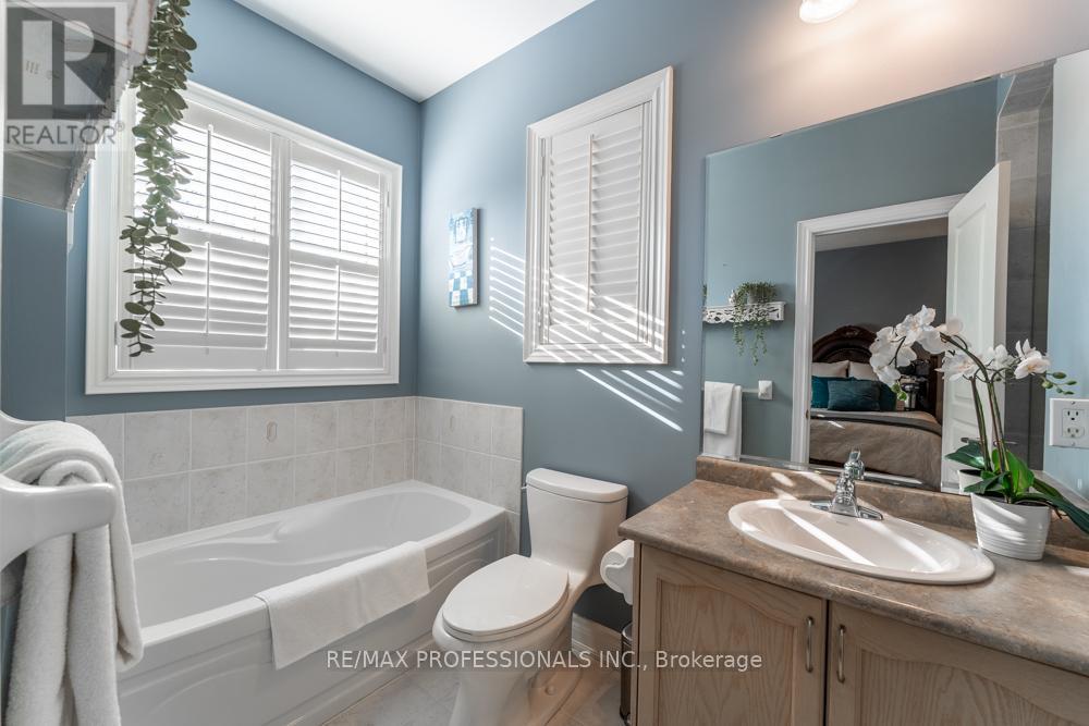 48 Pieta Place, Vaughan, Ontario  L4H 3G2 - Photo 33 - N12850016