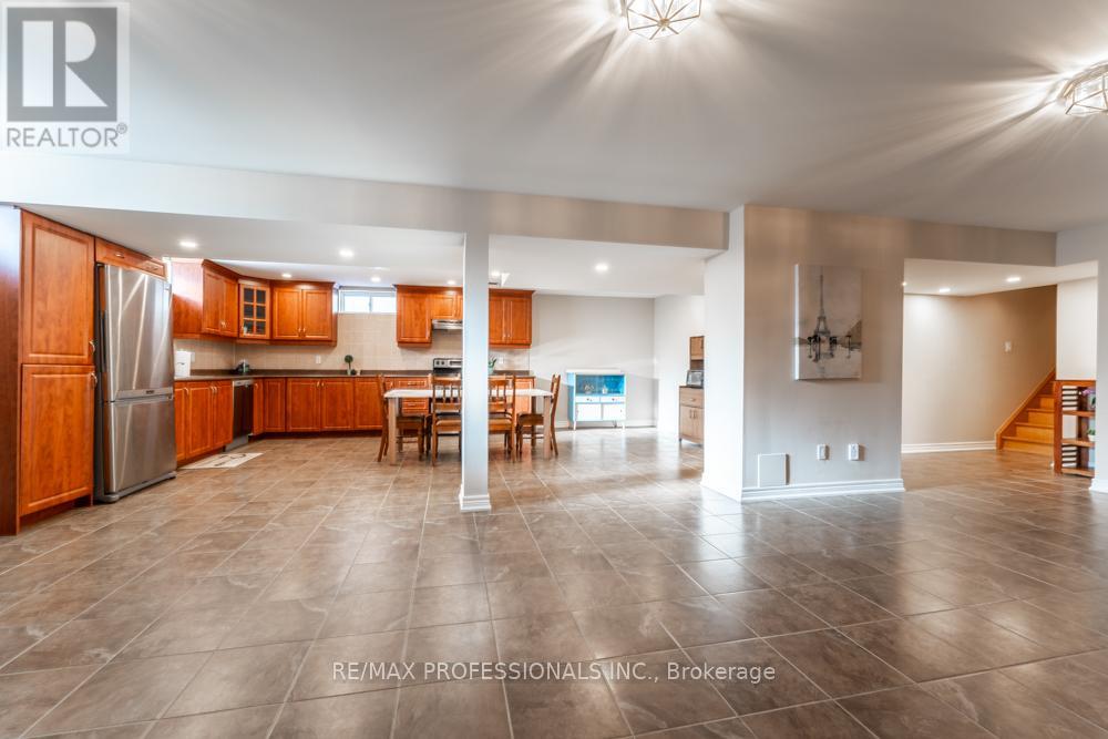 48 Pieta Place, Vaughan, Ontario  L4H 3G2 - Photo 40 - N12850016