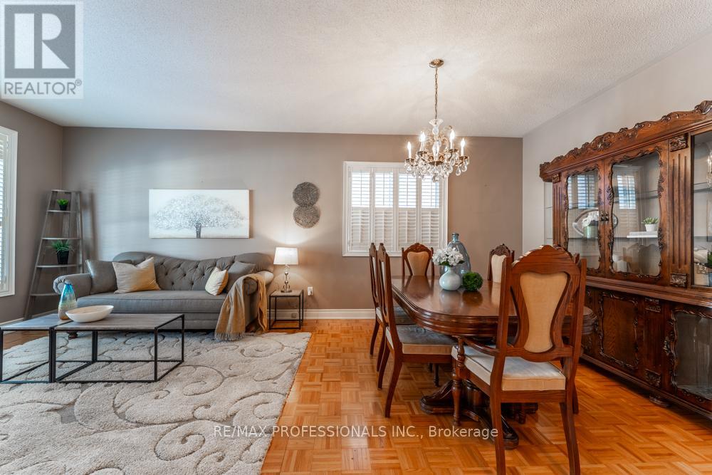 48 Pieta Place, Vaughan, Ontario  L4H 3G2 - Photo 6 - N12850016