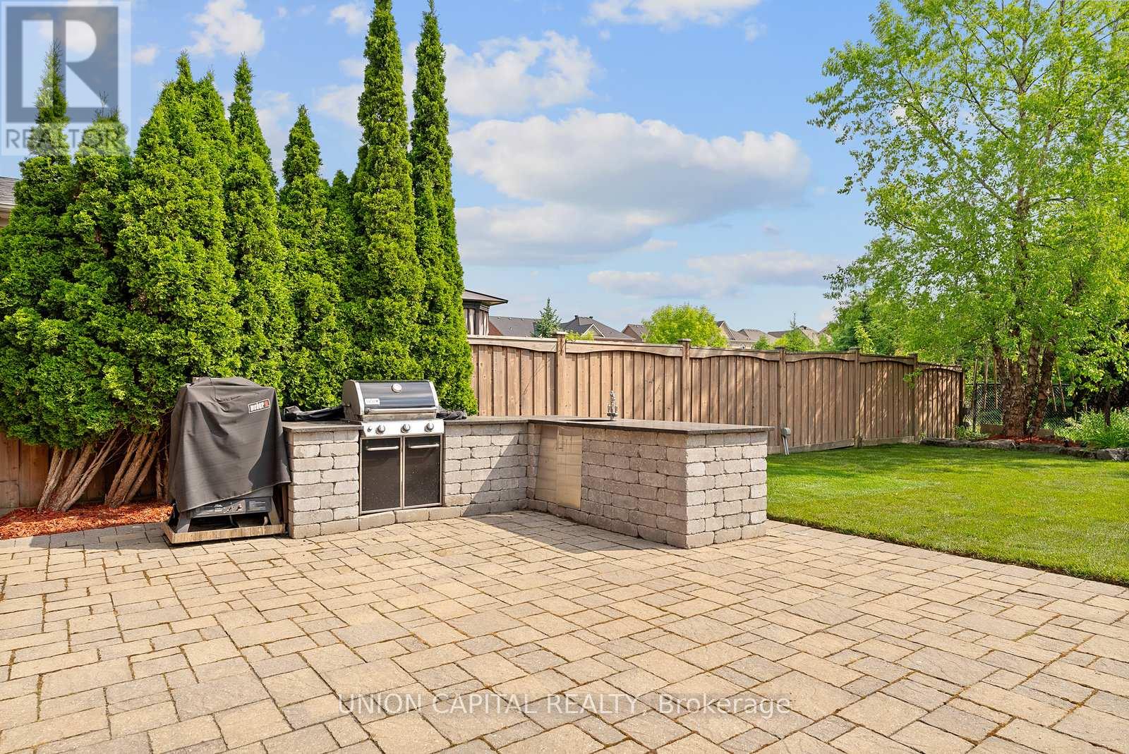 57 Routledge Drive, Richmond Hill, Ontario  L4E 0C4 - Photo 48 - N12850038