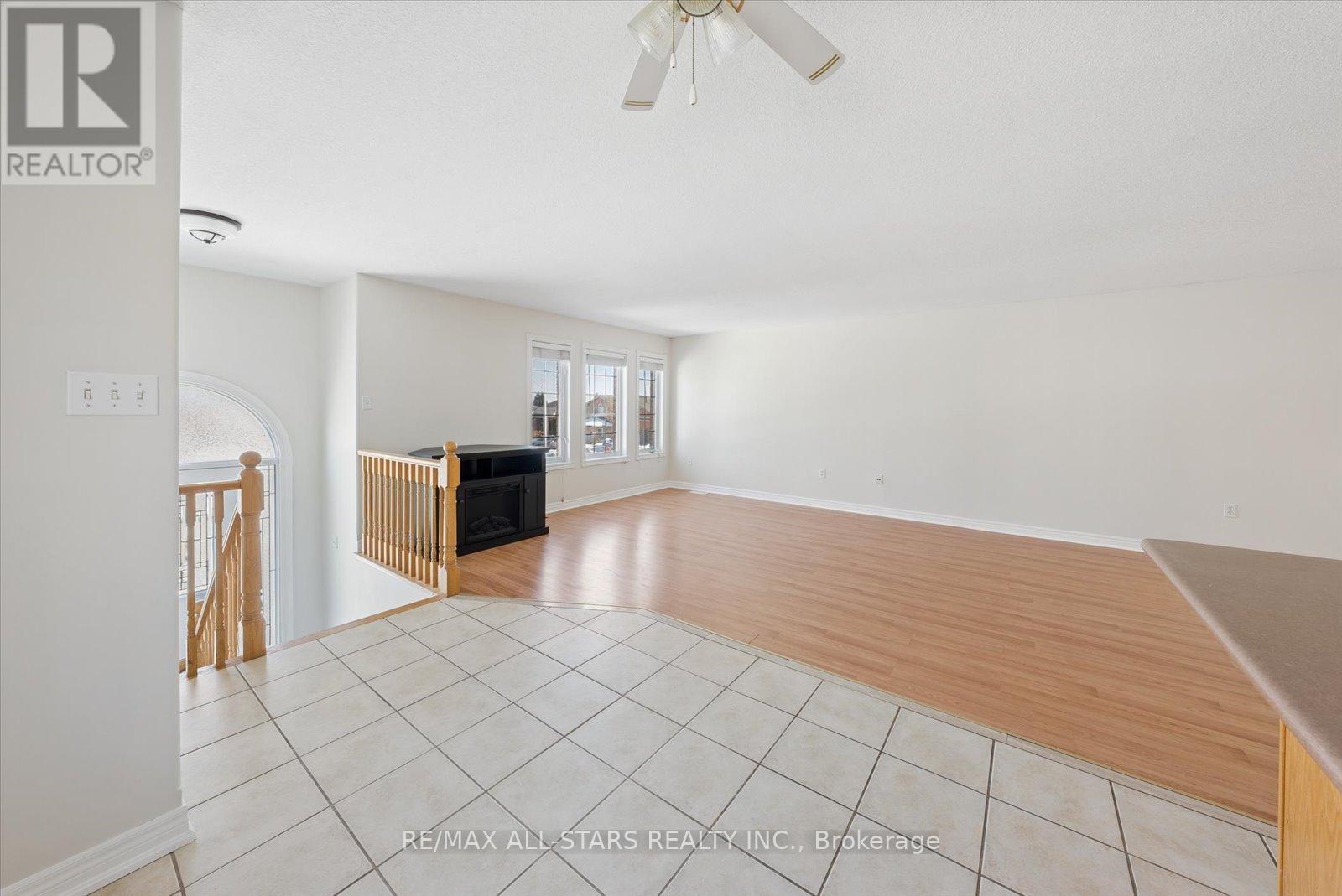 4 Smith Street, Bradford West Gwillimbury, Ontario  L3Z 3C9 - Photo 13 - N12850052