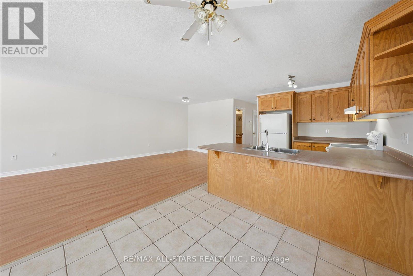 4 Smith Street, Bradford West Gwillimbury, Ontario  L3Z 3C9 - Photo 21 - N12850052