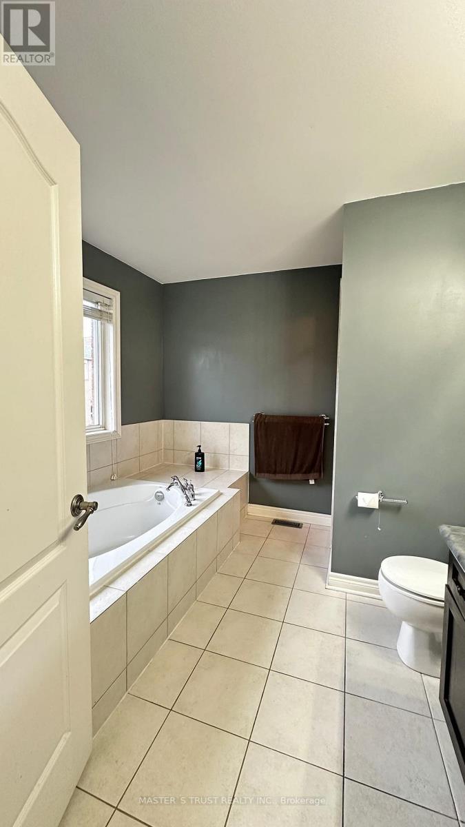 14 Kentland Street, Markham (Wismer), Ontario  L6E 2A5 - Photo 7 - N12850058