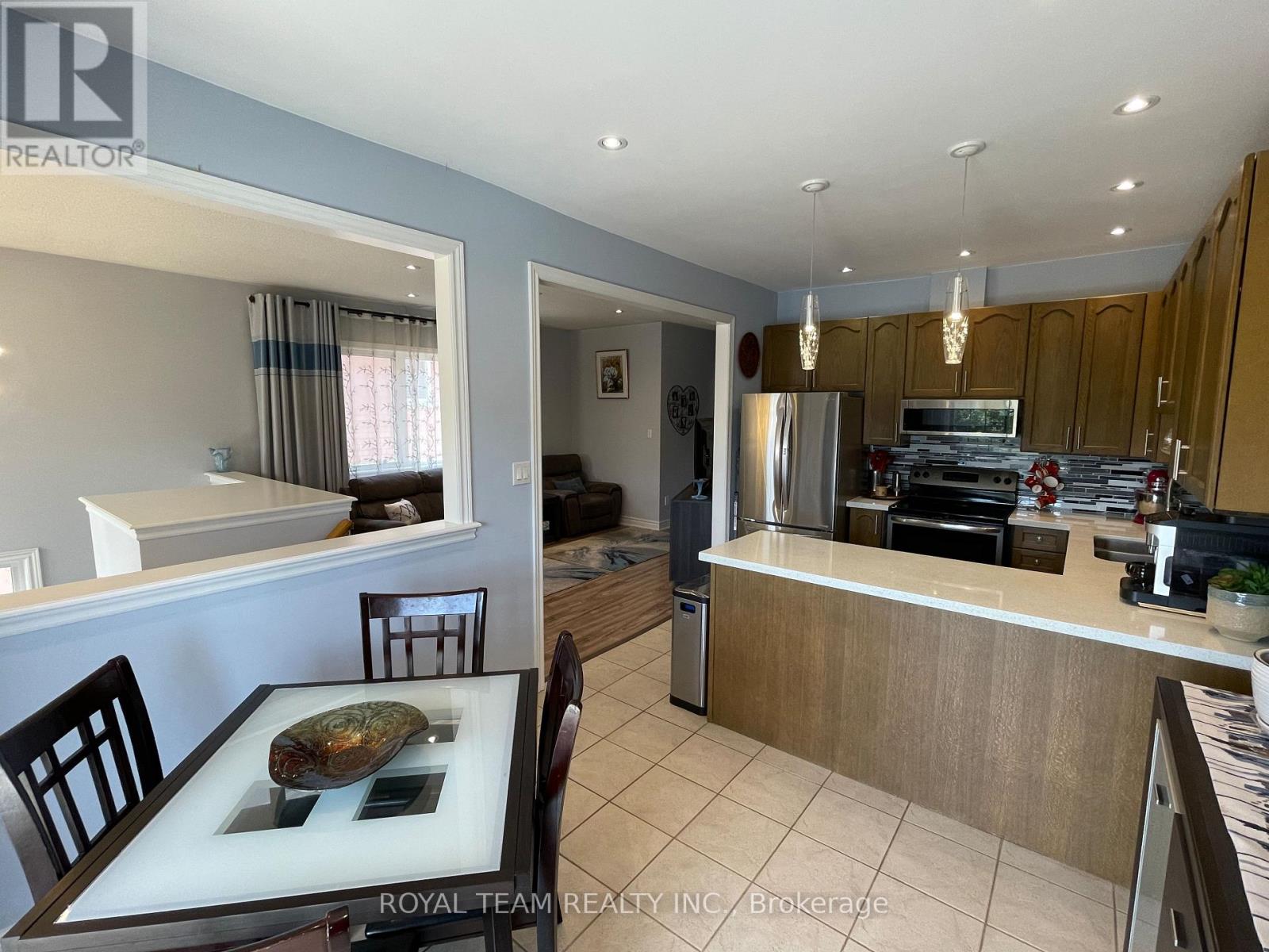 66 Canyon Gate Crescent, Vaughan, Ontario  L6A 0C2 - Photo 11 - N12850154