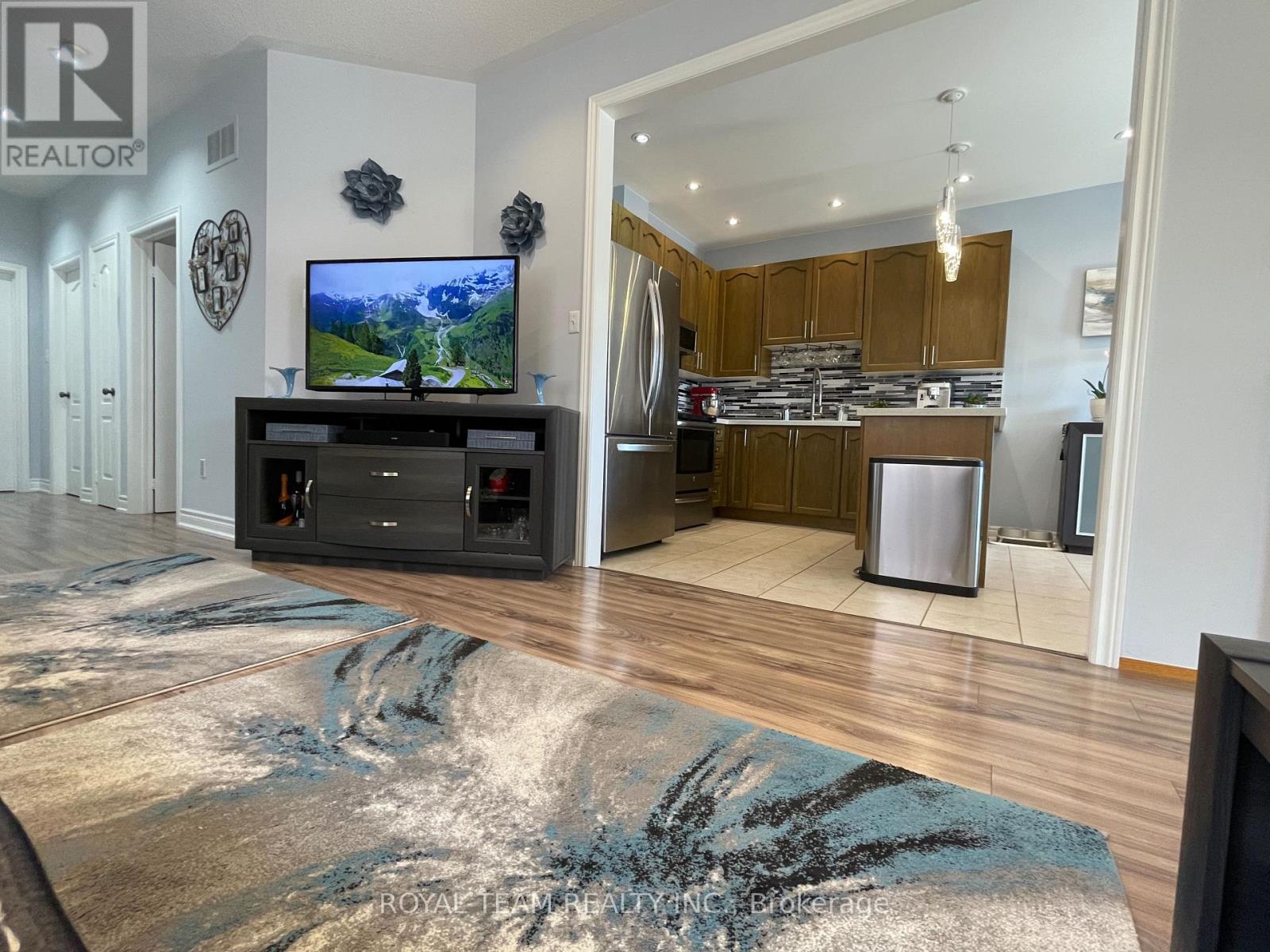 66 Canyon Gate Crescent, Vaughan, Ontario  L6A 0C2 - Photo 7 - N12850154