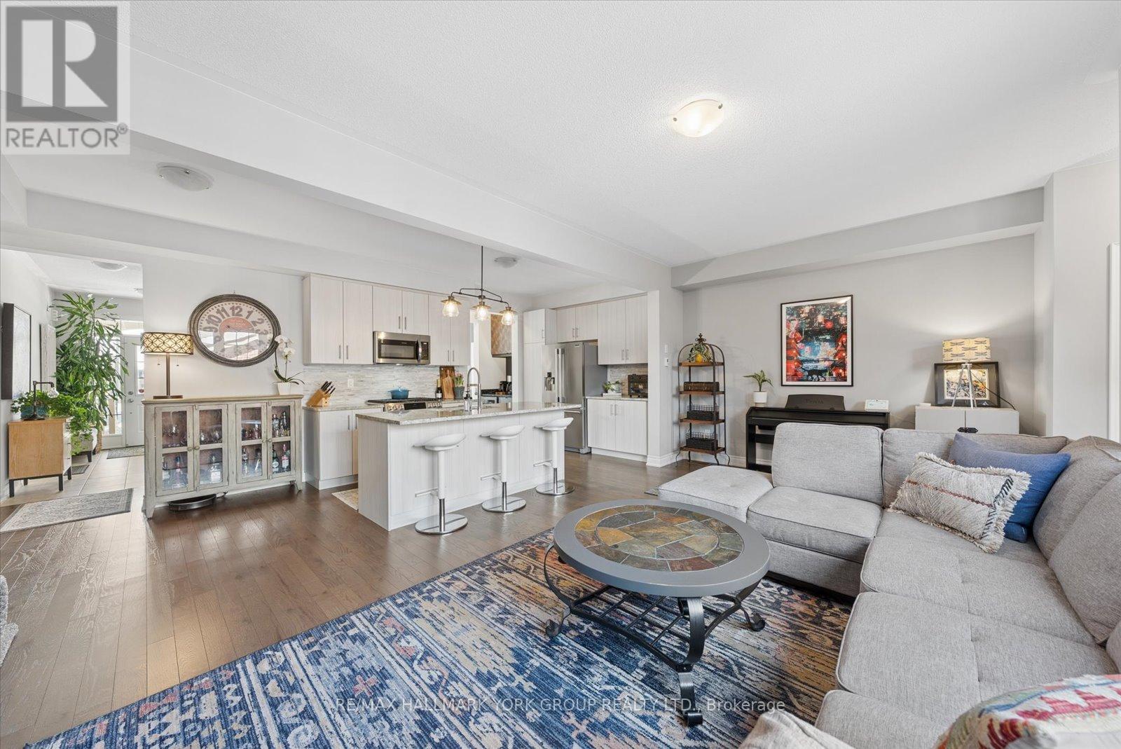 17 Carratuck Street, East Gwillimbury, Ontario  L9N 0S5 - Photo 16 - N12850156