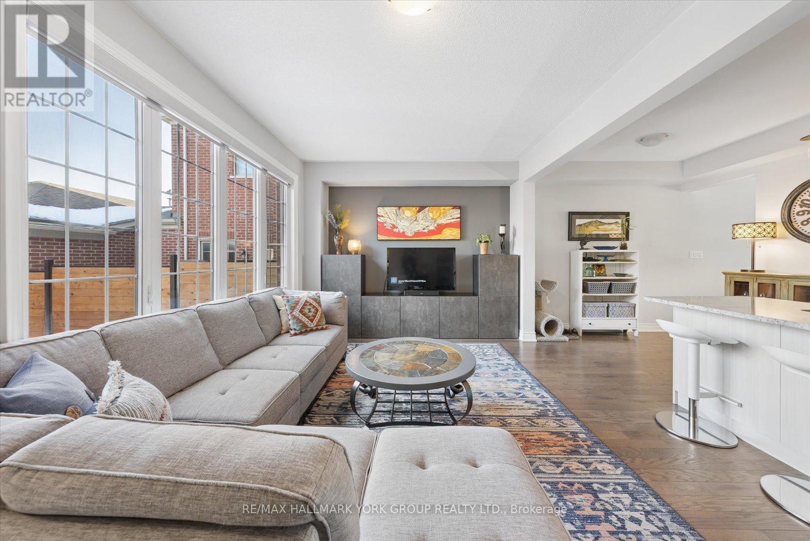 17 Carratuck Street, East Gwillimbury, Ontario  L9N 0S5 - Photo 17 - N12850156