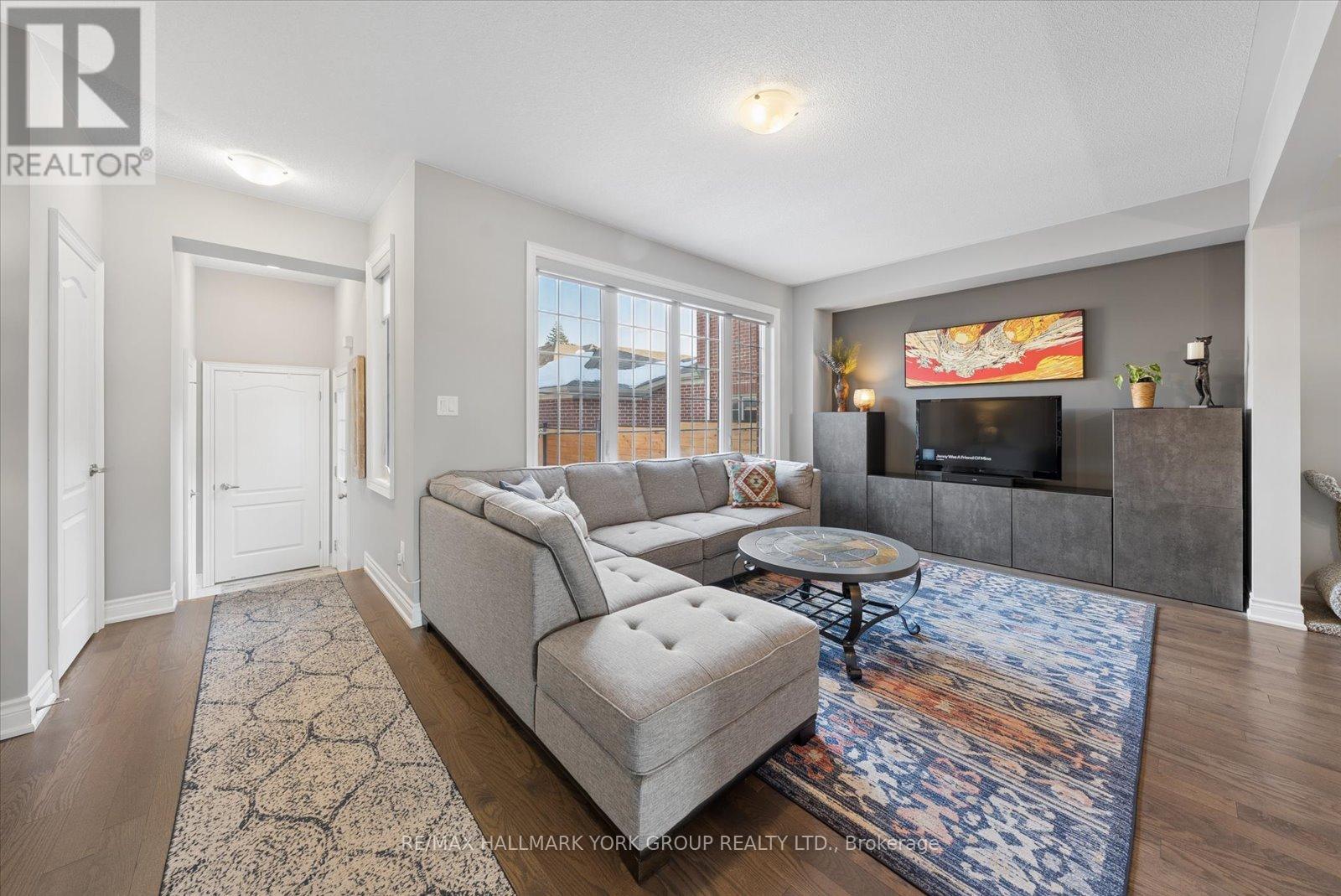 17 Carratuck Street, East Gwillimbury, Ontario  L9N 0S5 - Photo 18 - N12850156