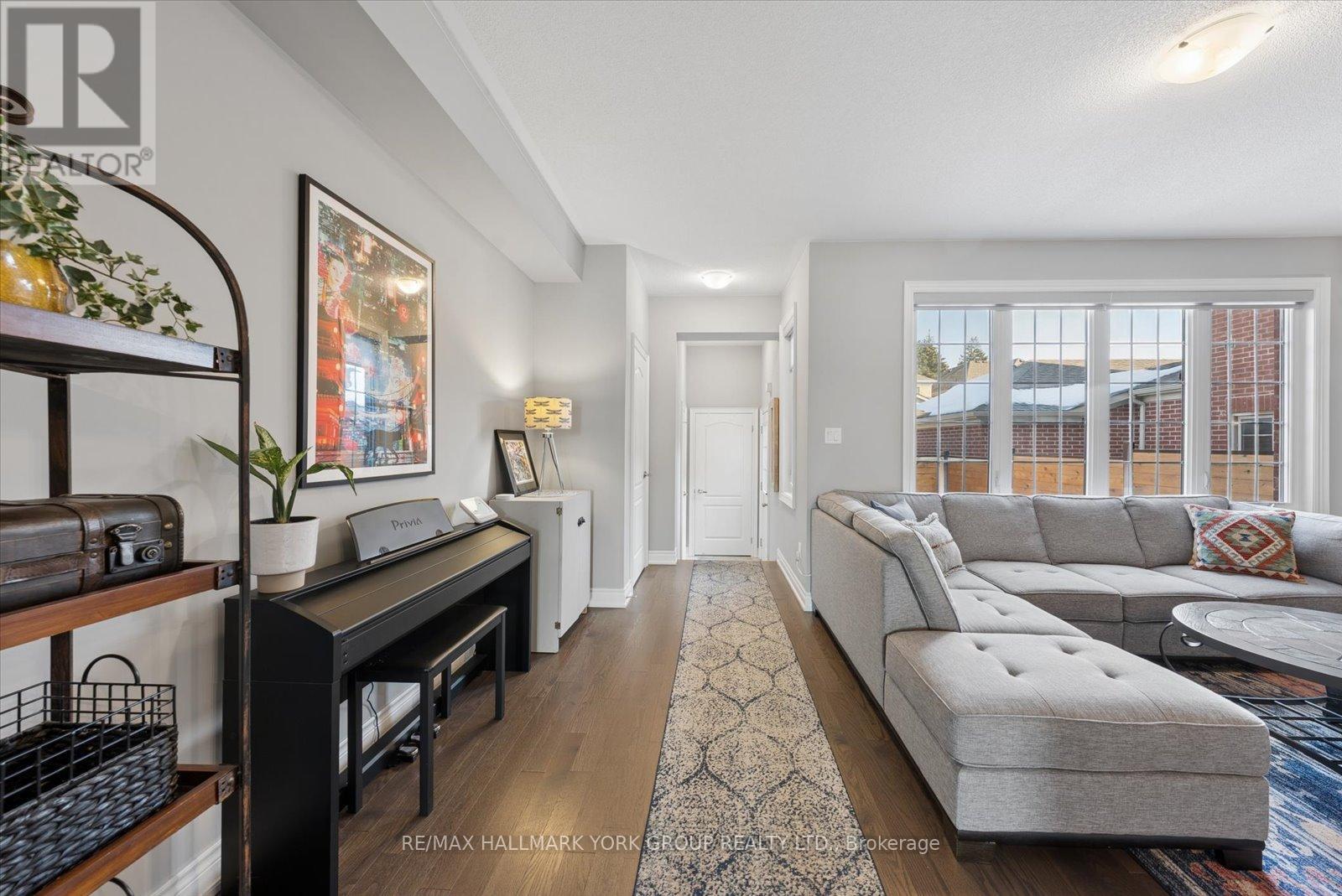 17 Carratuck Street, East Gwillimbury, Ontario  L9N 0S5 - Photo 20 - N12850156