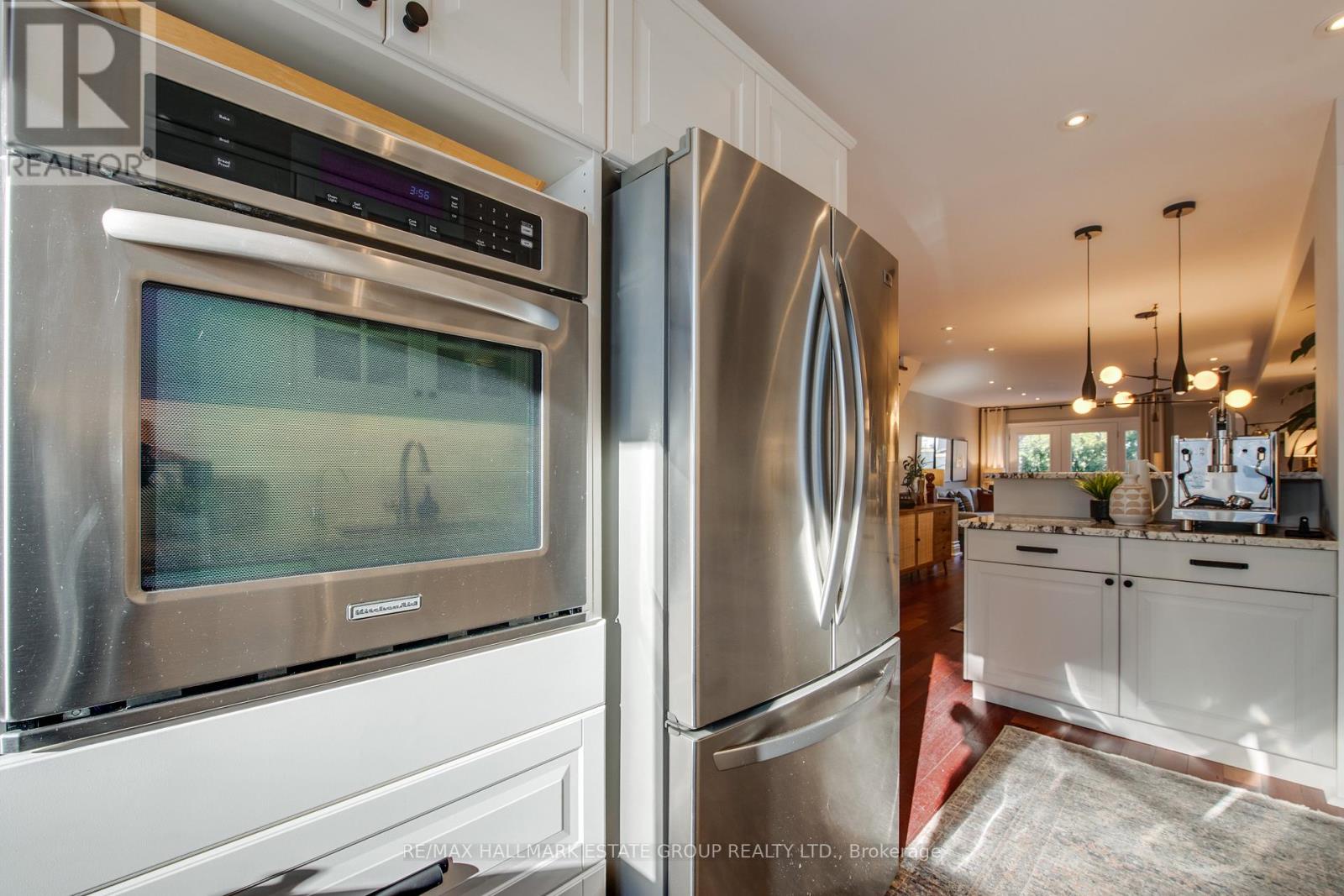 249 Beech Avenue, Toronto (The Beaches), Ontario  M4E 3J1 - Photo 12 - E12848588