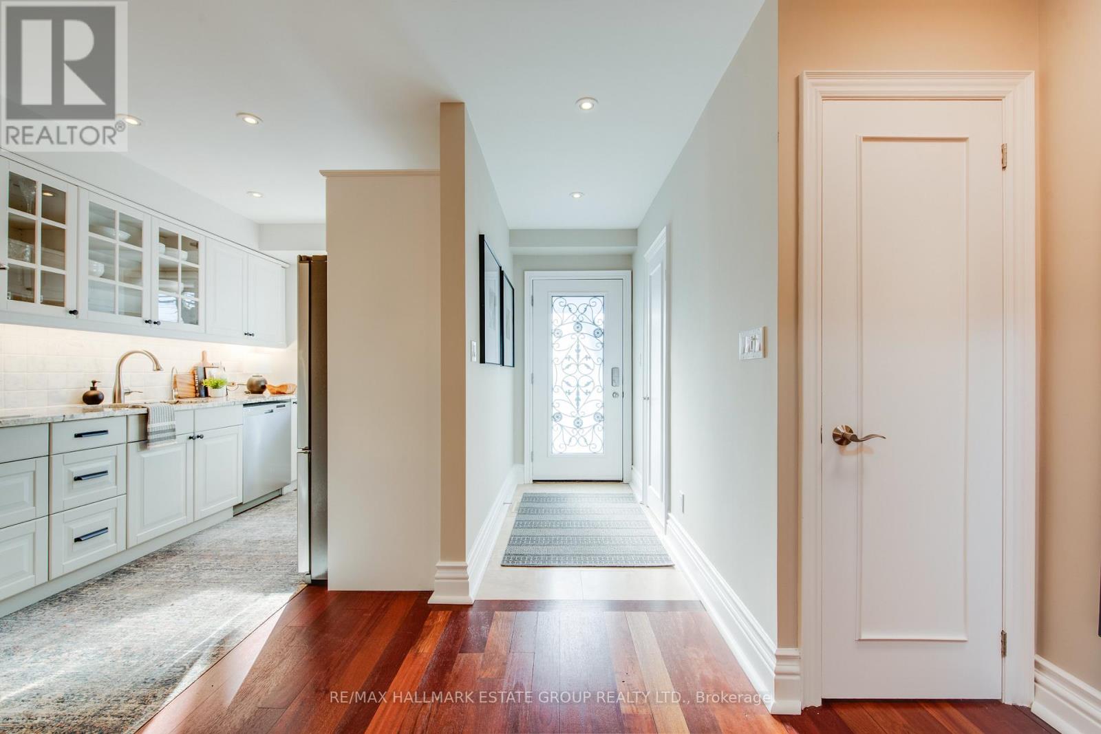 249 Beech Avenue, Toronto (The Beaches), Ontario  M4E 3J1 - Photo 6 - E12848588