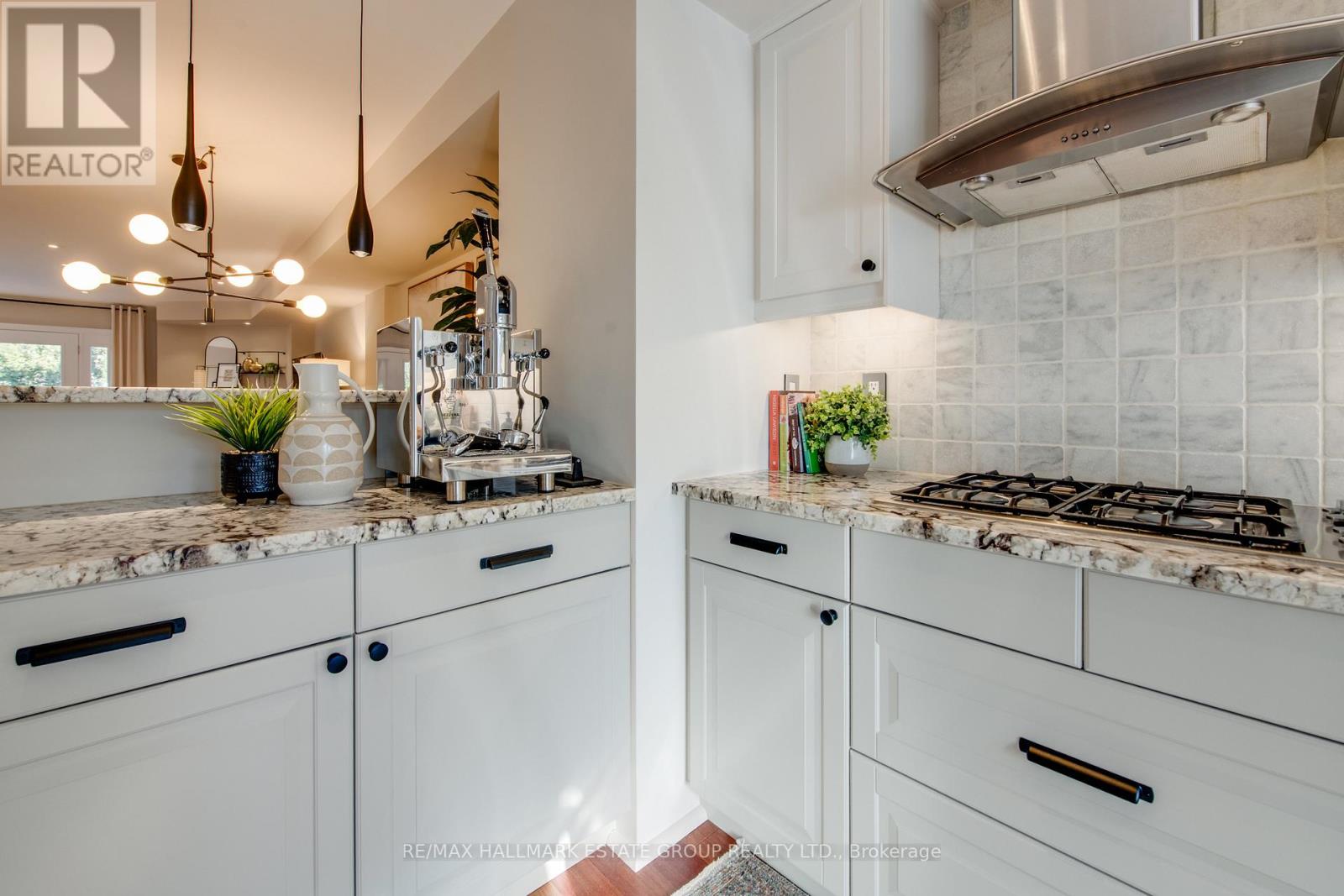 249 Beech Avenue, Toronto (The Beaches), Ontario  M4E 3J1 - Photo 9 - E12848588