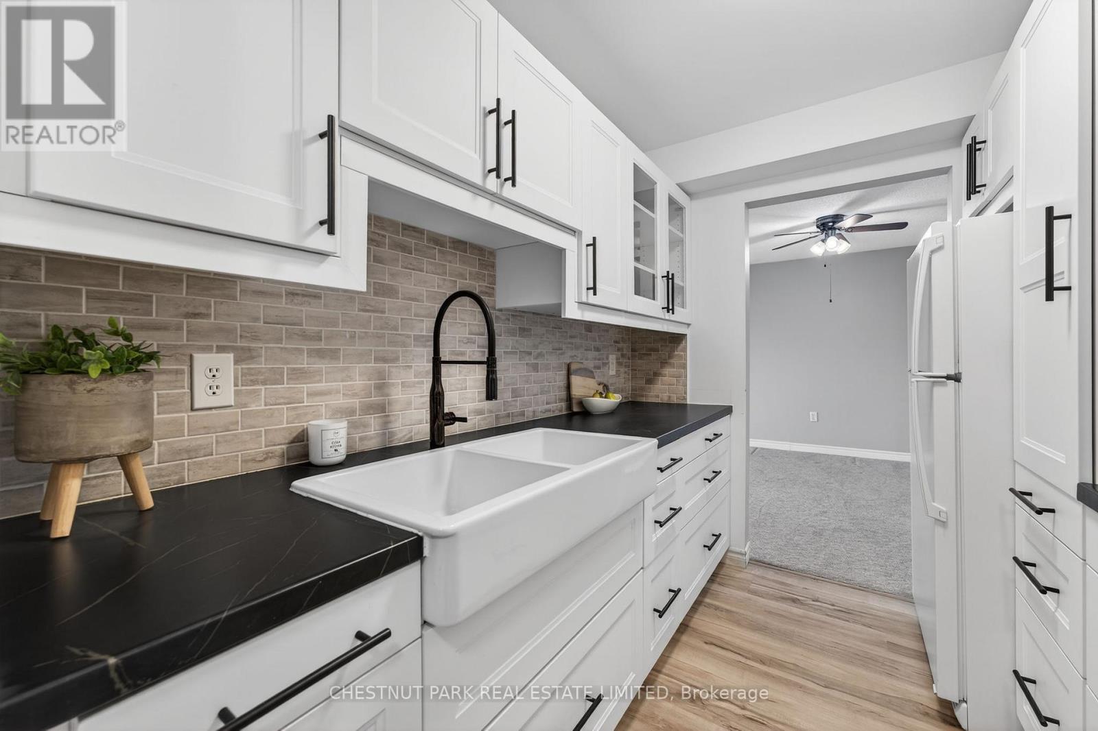 208 - 1 QUAIL CRESCENT, Barrie, Ontario