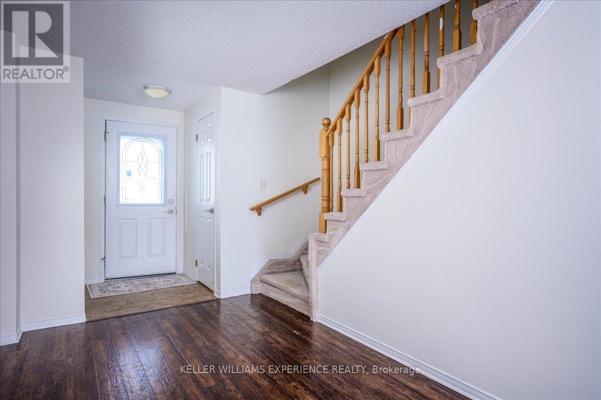 70 Weymouth Road, Barrie (Georgian Drive), Ontario  L4M 6R7 - Photo 11 - S12850118