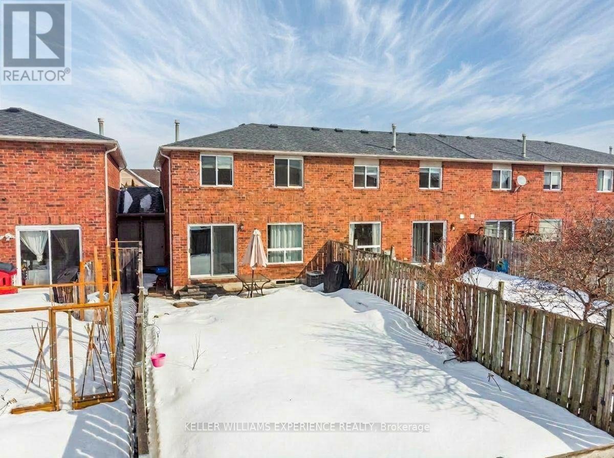 70 Weymouth Road, Barrie (Georgian Drive), Ontario  L4M 6R7 - Photo 5 - S12850118