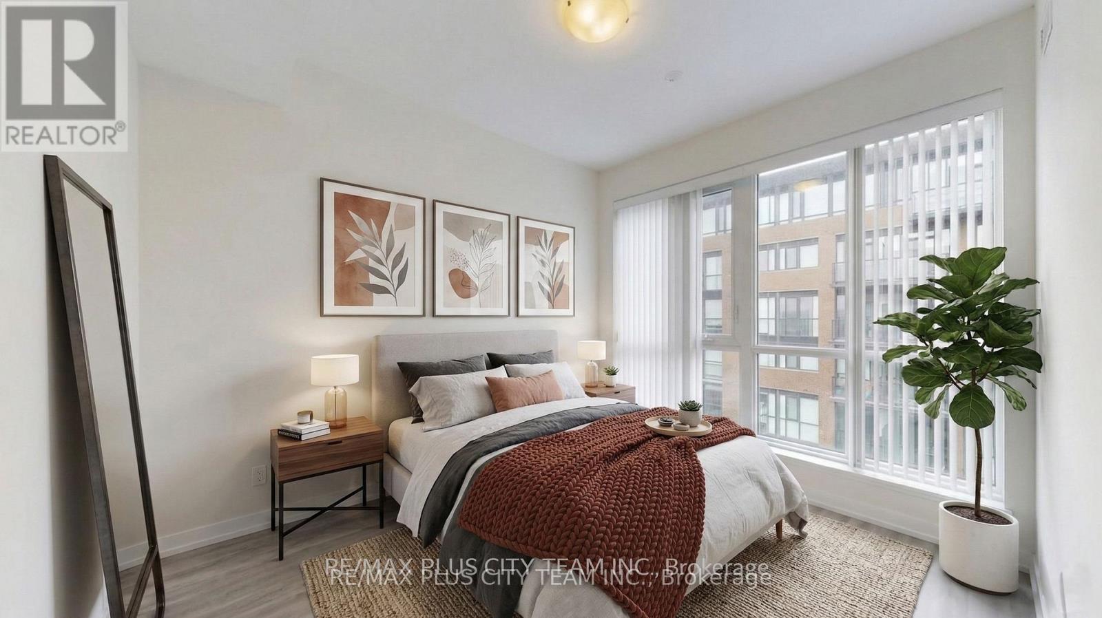 718 - 2300 St Clair Avenue, Toronto, Ontario  M6N 0B3 - Photo 16 - W12836212