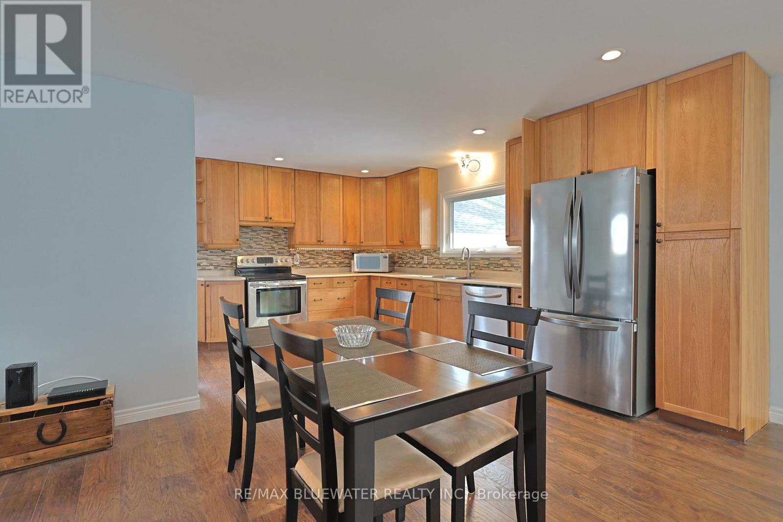 8296 Burwell Road, Lambton Shores, Ontario  N0M 1T0 - Photo 15 - X12844610