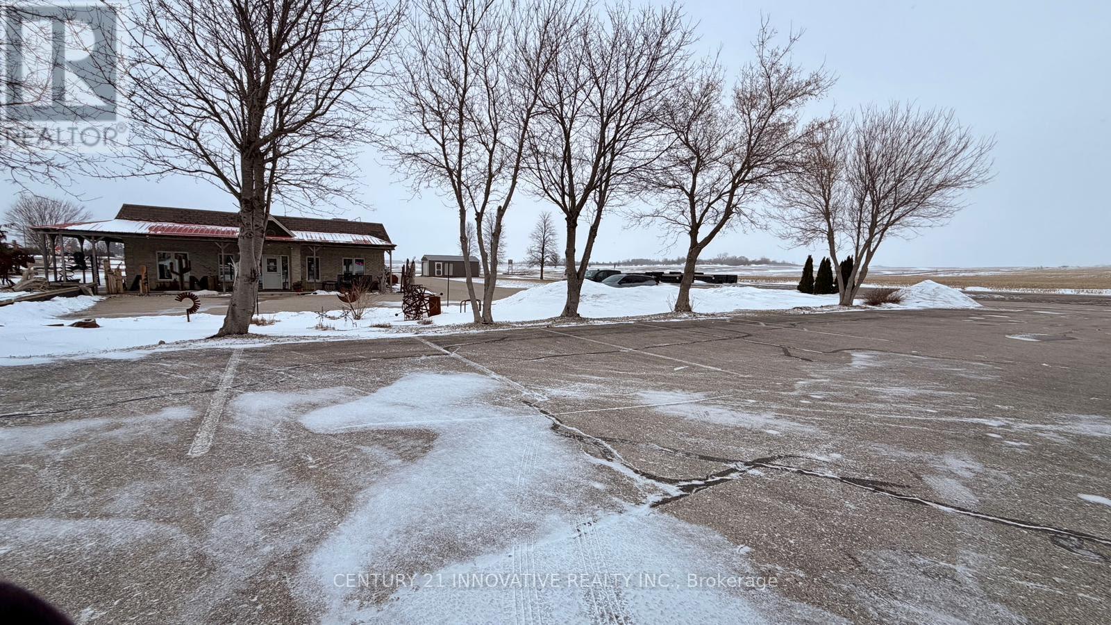 5615 Mcgillivray Drive N, Lucan Biddulph, Ontario  N0M 2J0 - Photo 25 - X12830354