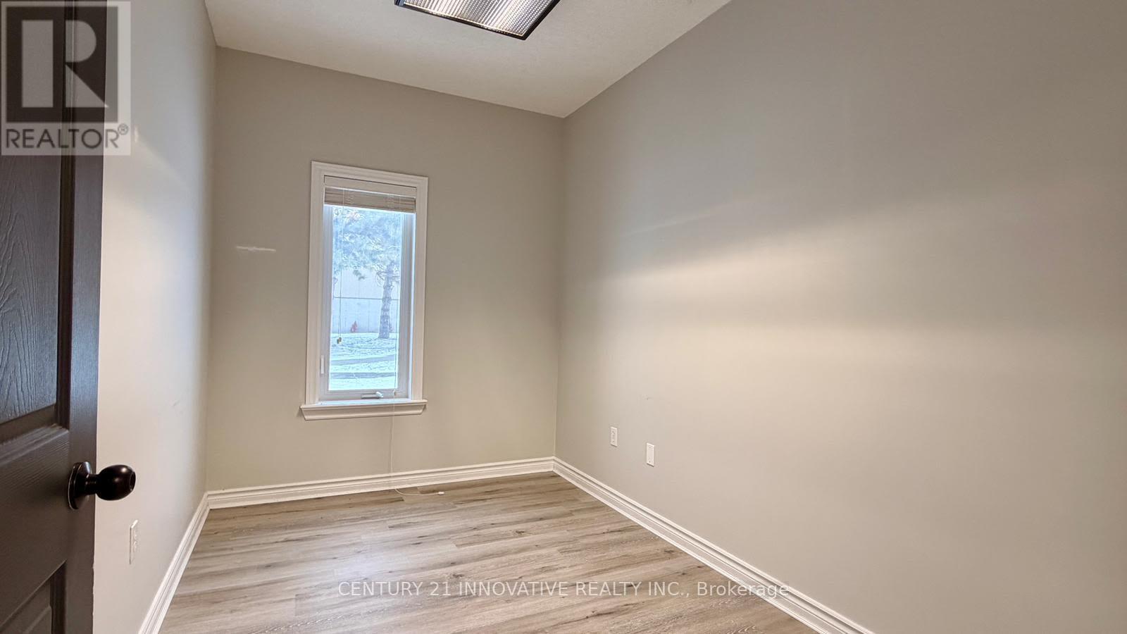 5615 Mcgillivray Drive N, Lucan Biddulph, Ontario  N0M 2J0 - Photo 13 - X12830354