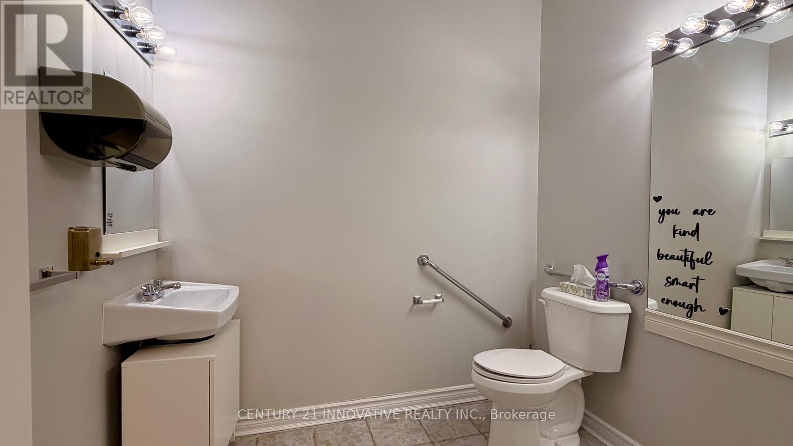 5615 Mcgillivray Drive N, Lucan Biddulph, Ontario  N0M 2J0 - Photo 23 - X12830354