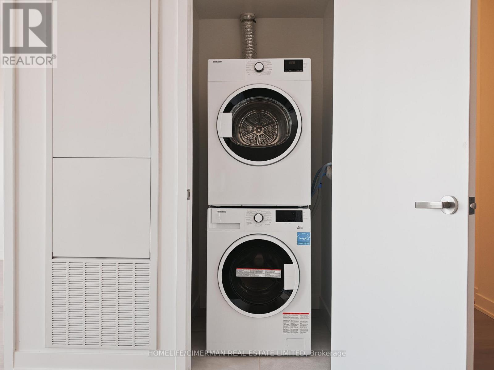 2309 - 448 Burnhamthorpe Road W, Mississauga, Ontario  L5B 0R4 - Photo 9 - W12849884